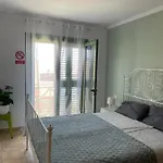 Modern In 60m² With Shared Pool Lejlighed *